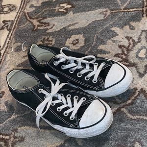 Black Converse